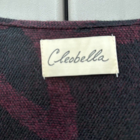 Cleobella Burgundy Sevigny Capelet Poncho Cape Wrap Tassels OSFM - Picture 7 of 13